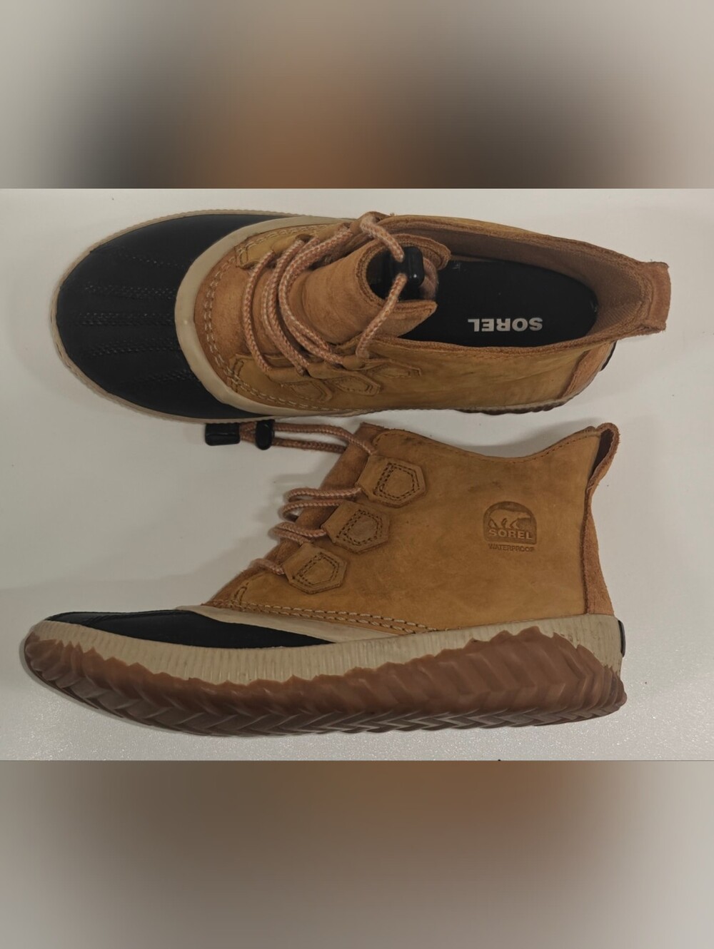 Sorel Out N About Plus Youth Boots Waterproof Elk Brown Black Size 6 EU 38